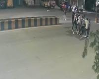 Nagpur Road Rage: Off-Duty Traffic Policeman Brutally Assaulted in Escalating Street Violence; 14 Arrested