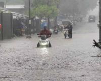 Mumbai Under Orange Alert as Heavy Rain Triggers Waterlogging, Tree Falls and Civic Emergencies Across the City