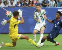 Lionel Messi Breaks World Cup Assist Record as Argentina Survive Cape Verde Scare to Reach Round of 16