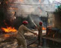 Supreme Court Warns Civic Bodies Over Illegal Constructions After Deadly Fire Incidents, Seeks Accountability