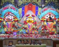 Devotees Pull Jagannath Chariots Through Torrential Rains as Lakhs Join Puri Rath Yatra