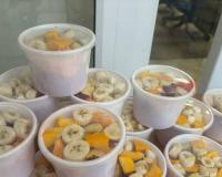 Office Snack Debate Goes Viral After Employee Replaces Samosas and Vada Pav With Fruit
