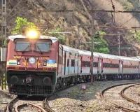 Iron Pipe on Tracks Averted Major Railway Accident as Banaras-Mumbai LTT Express Makes Emergency Halt