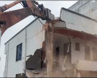 Demolition Drive Targets Illegal Luxury Constructions by Senior Officials Near Statue of Unity in Gujarat