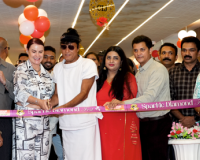 Elma Aveiro Inaugurates Sparkle Diamond Fest at Boby Chemmanur Kozhikode Showroom