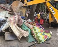 BMC Removes 15 Unauthorised Stalls in Byculla Under Pedestrian First Campaign