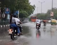 Delhi Rain: Red Alert Issued as Fresh Showers Lash Capital, Disrupt Gurugram Traffic