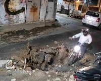 Old Massive Pothole Video Sparks Fresh Road Safety Debate Amid Monsoon Risks