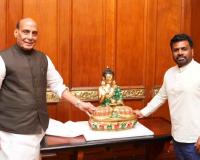 India's Defence Minister Rajnath Singh Visits Sri Lanka After 38 Years to Boost Ties