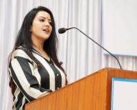 Amruta Fadnavis Backs Inclusive Garba, Differs With Nitesh Rane’s Stand