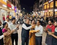 Gujarat Assembly Passes Bill Allowing Shops and Businesses to Operate 24/7