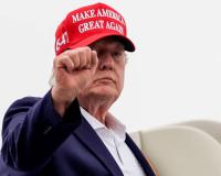 Trump Halts Russia Sanctions Ahead of Deadline, Raising Questions Over India and Ukraine