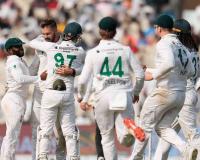 Rain Halts Second South Africa-Australia Test as Boland Strikes Twice Early