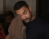 Aamir Khan Breaks Down at Singapore Film Festival, Recalls Family Regrets