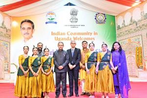 MoS Kirti Vardhan Singh interacts with Indian community in Uganda, lauds their commitment