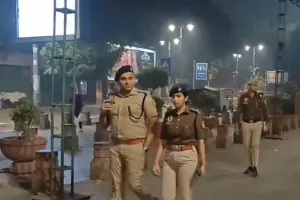 Delhi blast: Two suspects detained after powerful explosion in moving car near Red Fort