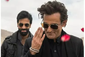 Akshaye Khanna Shot ‘FA9LA’ Entry Scene in Ladakh With a Portable Oxygen Cylinder, Choreographer Reveals