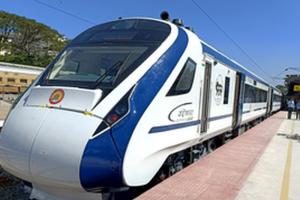 Railways launch probe after Vande Bharat hits auto-rickshaw on track at Kerala station