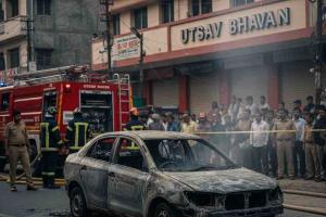 Parked Car Engulfed in Flames in Ghaziabad, No Injuries Reported