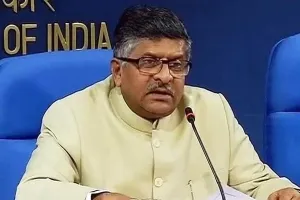 Ravi Shankar Prasad Fires Back at Rahul Gandhi in Parliament, Takes a Jibe Over Amit Shah Question
