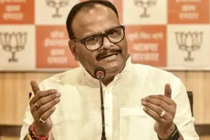 Deputy CM Brijesh Pathak Reviews SIR Progress During Visit to Lakhimpur Kheri