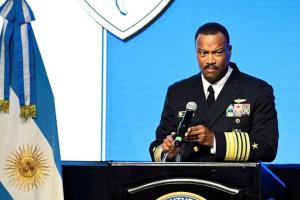 U.S. Southern Command Chief Retires Early Amid Heightened Tensions in Latin America