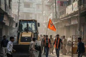 Tensions Flare in Haridwar After Stone-Pelting Hits Shourya Diwas Procession; Bajrang Dal Warns Administration