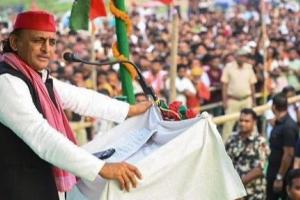 BJP Still Owes Bihar a “Major Debt,” Says Akhilesh Yadav in Sharp Political Rebuke