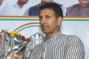 Congress Accuses Madhya Pradesh Govt of Ignoring Farmers as Chief Minister’s Foreign Trips Draw ₹34-Crore Spend