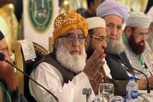 Fazal-ur-Rehman Accuses Pakistan’s Leadership of “Double Standards” in Foreign Policy