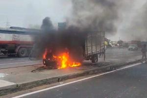 Fiery Scare in Chandauli as Delivery Pickup Ignites After Suspected Short Circuit