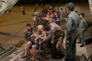 IAF Executes High-Risk Hybrid Rescue to Evacuate Dozens from Kotmale Landslide Zone