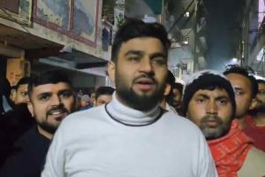 Late-Night Tensions Erupt in Ghaziabad Over Street Dog Feeding, Police Step In to Restore Order