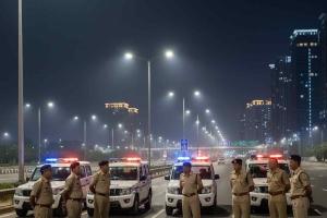 Noida Police Commissioner Suspends 10 Personnel After Late-Night Surprise Inspection