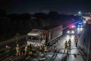 Runaway Container Rams Stationary Truck on Highway, Four Rescued After Intense Night Operation