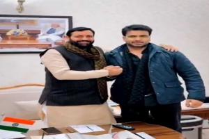 Singer Mankirat Aulakh Meets Chief Minister Nayab Saini at Sant Kabir Kutir, Focus on Cultural Collaboration