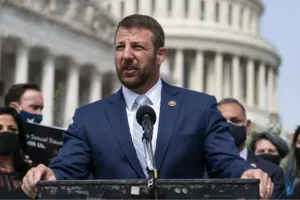 U.S. Lawmaker Markwayne Mullin Calls for Tough Action Against ‘Narco-Terrorist’ Networks Operating Across Borders