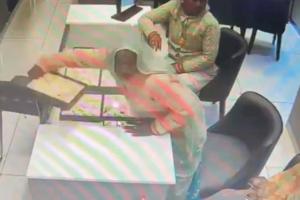 Brazen Daylight Heist: Two Women Siphon ₹14 Lakh in Gold from Prayagraj Jewelry Showroom