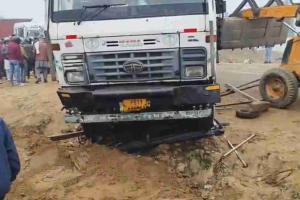 Dense Fog Claims Five Lives in Two Tragic Road Accidents Near Bareilly