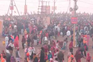Devotees Throng Ayodhya for Basant Panchami Holy Dip as Magh Mela Celebrations Peak