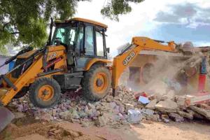 Hardoi Administration Reclaims Public Land in Major Anti-Encroachment Drive