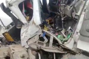 Massive Multi-Vehicle Pile-up Disrupts Bundelkhand Expressway Amid Dense Fog