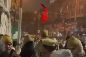 Midnight Stir in Old Delhi as SP MP Mohibullah Nadwi Makes Surprise Appearance at Turkman Gate