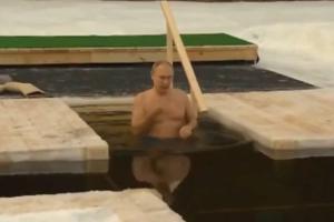 Putin Braves Sub-Zero Temperatures to Mark Orthodox Epiphany in Traditional Ritual