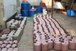 Toxic Trade: Substandard Sauce Racket Operating Under the Radar in Hapur Raises Health Alarms