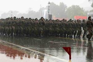 Undaunted by Downpour: Troops Execute Final Republic Day Rehearsals at Kartavya Path