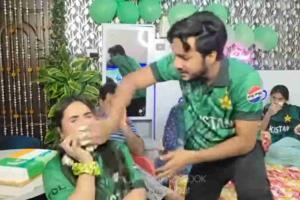 Clinical India Secure Super 8s Berth as Pakistan Collapse in colombo Thriller