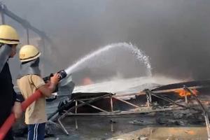 Emergency Services Battle Major Blaze at Unnati Plasto Facility in Morbi’s Industrial Belt