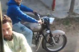 Gunmen Open Fire on Moving Bus in Basti, Narrow Escape for Conductor