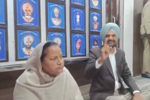 Justice for a Legacy: Moosewala’s Parents Stage Sit-In Over Alleged Posthumous Royalty Fraud